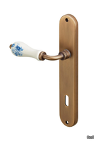 MARTINA-Door-handle-on-back-plate-Dnd-584961-rel9da78861.jpg thumb image