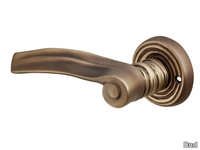 cibele-dnd-martinelli-584387-rel2ef38576.jpg thumb image