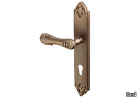 h_thanya-door-handle-on-back-plate-dnd-martinelli-586071-rel68a7bdd3.jpg thumb image