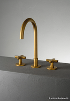 ICONA-CLASSIC-Washbasin-tap-Fantini-Rubinetti-245701-reld78614d1.jpg thumb image