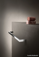 linea-towel-rack-fantini-rubinetti-427813-rele2b31b10.jpg thumb image