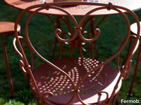 1900-Chair-with-armrests-Fermob-362726-relc88cdccf.jpg thumb image