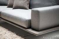 mastroianni-sofa-former-in-italia-454857-rel267ec84c.jpg thumb image