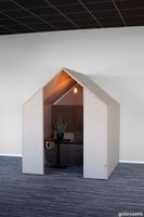 V_The_Hut_with_Front_Screens_Gotessons_1500px.jpg thumb image