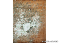 ANDY-WARHOL-OXIDATION-PAINTING-01-HENZEL-STUDIO-572411-rel5c9f6aa4.jpg thumb image