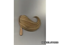 h_HENZEL-STUDIO_BLONDE-HAIR-BRUSH_v1dToyfql8.jpeg thumb image