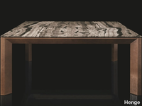 SOPRANO-Henge-553430-relcac6cf64.jpg thumb image