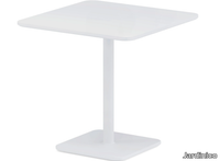 square-table-jardinico-557073-rel55a4e204.jpg thumb image