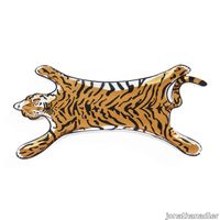 tiger_shaped_tray_b_595b44b8-4457-4038-a60e-c5e23da4874e.jpg thumb image