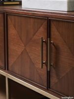 104_660_door_det.jpg thumb image