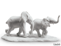 following-the-path-elephants-lladro-535268-relde0a73e0.jpg thumb image