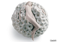 floral-dreams-woman-lladro-536027-rel1bbd3477.jpg thumb image