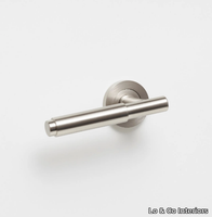 LOLA-Door-handle-on-rose-Lo-Co-Interiors-641826-rel83f44b2d.jpg thumb image