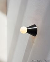 aa1e97e0-eb30-4236-a4d1-d90bc3655eef_3-michaelanastassiades-conelight-black.jpg thumb image