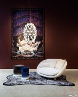 Iconic_Eyes_Love_Sofa_New_York_Showroom.webp thumb image