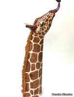 Mosche-Bianche_GIRAFFA_dcxyU3m2Fj.jpeg thumb image