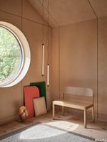 26113-en-workshop-bench-oak-pebble-rug-brown-green-fine-suspension-lamp-60-90-muuto-org.tif thumb image