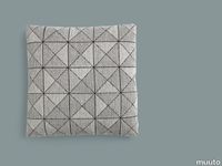 6180-en-tile_cushion_black-white_.tif thumb image