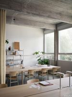 9939-en-linear-system-modular-table-config-2-oak-loft-chair-dusty-green-linear-mounted-lamp-grey-compile-config-8-grey-v2-muuto-org.tif thumb image