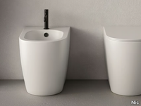 PIN-Floor-mounted-bidet-Nic-Design-437167-rele3a3a42d.jpg thumb image