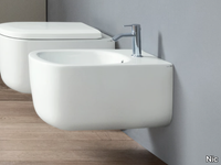 ovvio-wall-hung-bidet-nic-design-300680-rel74df5a38.jpg thumb image