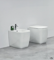 semplice-floor-mounted-toilet-nic-design-300797-rel1e9e6358.jpg thumb image