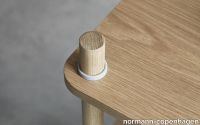 Jam-Bookcase-8-poles3.png thumb image