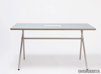 BAI-Writing-desk-ONDARRETA-395526-rele3b13d6b.jpg thumb image