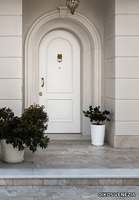 EVOLUTION-Arched-entry-door-OIKOS-VENEZIA-552929-rel2b73024f.jpg thumb image