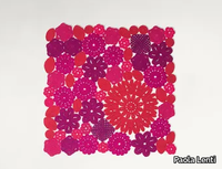 h_crochet-square-rug-paola-lenti-212909-rel9411f4f8.jpg thumb image