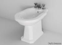 bidet-park-avenue-621156-rel72151162.jpg thumb image