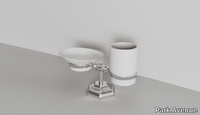 toothbrush-holder-park-avenue-621678-rel24b6ca88.jpg thumb image