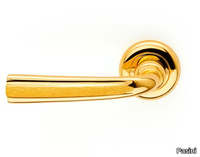 corolla-jewellery-door-handle-pasini-metals-productions-320408-relf6947331.jpg thumb image