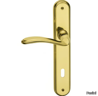 diandra-classique-door-handle-on-back-plate-pasini-metals-productions-327905-rele0a11768.jpg thumb image