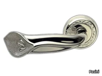 h_princess-jewellery-door-handle-on-rose-pasini-metals-productions-320384-rel94757f88.jpg thumb image