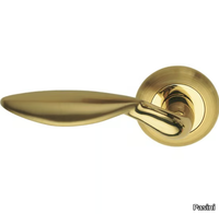 horus-classique-door-handle-on-rose-pasini-metals-productions-327989-rel48aede70.jpg thumb image