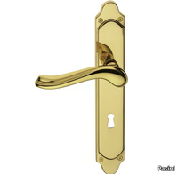 laura-liscia-classique-door-handle-on-back-plate-pasini-metals-productions-327899-rel6197fd18.jpg thumb image