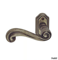 sirio-classique-door-handle-on-rose-pasini-metals-productions-327998-relc5d0b0e3.jpg thumb image