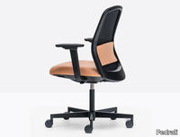 polar-office-chair-with-armrests-pedrali-615980-rel9b2a8c26.jpg thumb image