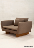 X-L-05-Armchair-with-armrests-Phantom-Hands-521834-relcb7a6753.jpg thumb image