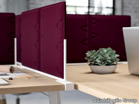 ACOUSTIC-DESKTOP-SCREEN-Quadrifoglio-Group-304877-relf57f92b2.jpg thumb image