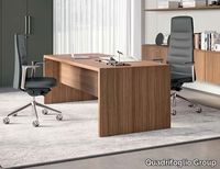 T45-Executive-desk-Quadrifoglio-Group-220635-rel7c1344f6.jpg thumb image