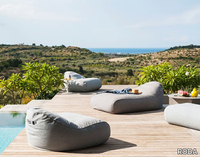 ONDA-Garden-pouf-RODA-623960-relfc88b60b.jpg thumb image