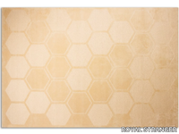 HONEYCOMB-Rug-ROYAL-STRANGER-535570-relb6b70a0e.jpg thumb image