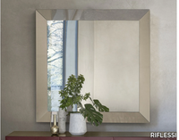 RIFLESSI_TRAPEZIO_HgHjz17pXK.jpeg thumb image