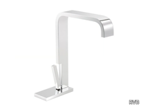 ANDREW-Washbasin-mixer-with-plate-rvb-225652-rel9b0389cb.jpg thumb image