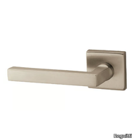 LASER-Door-handle-Reguitti-454054-rel82a9c84.jpg thumb image