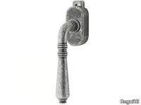 window-handle-on-rose-reguitti-453500-rel7fa62250.jpg thumb image