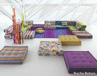 MAH-JONG-KENZO-TAKADA-Sofa-Roche-Bobois-307830-rele9d68c07.jpg thumb image