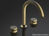 MYRING-BEIGE-ORO-3-hole-washbasin-tap-Giulini-G-Rubinetteria-218363-rel5cad5f0f.jpg thumb image